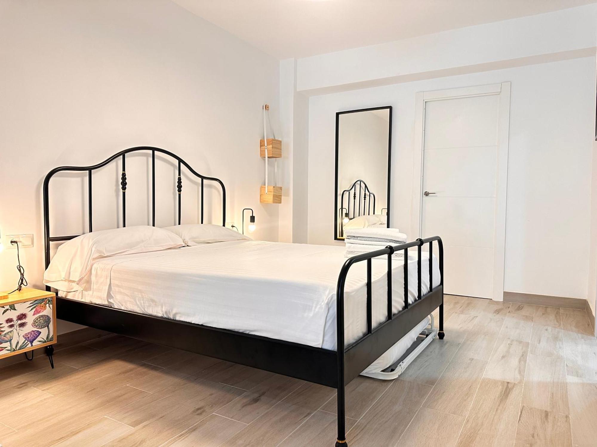 Alberola Industrial Style Apartment Валенсия Екстериор снимка
