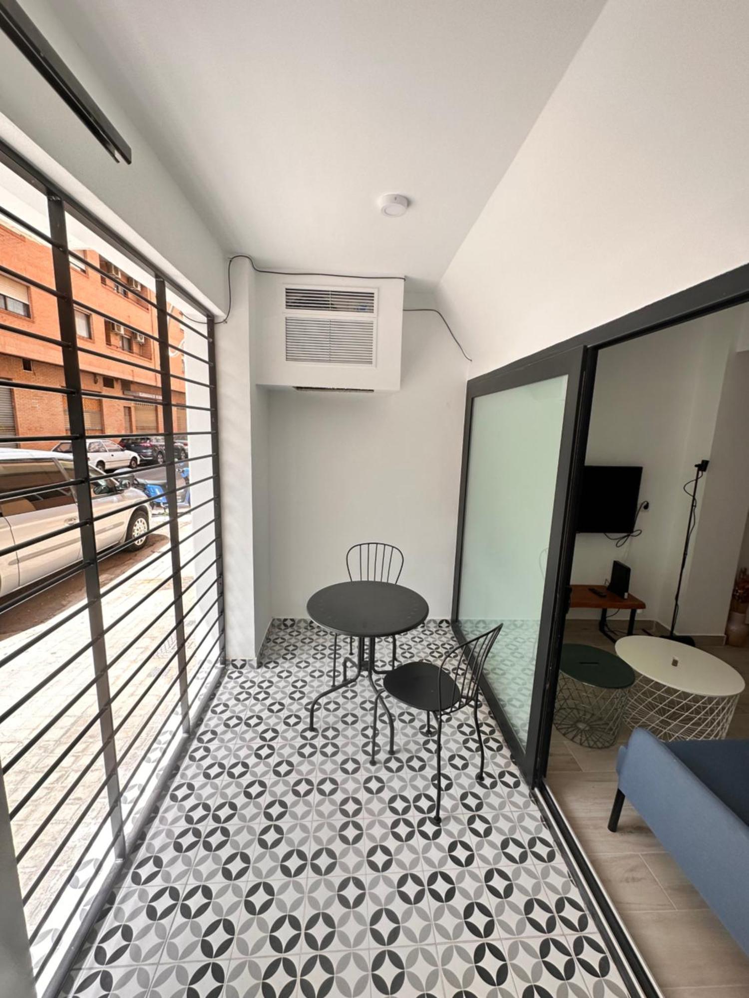 Alberola Industrial Style Apartment Валенсия Екстериор снимка